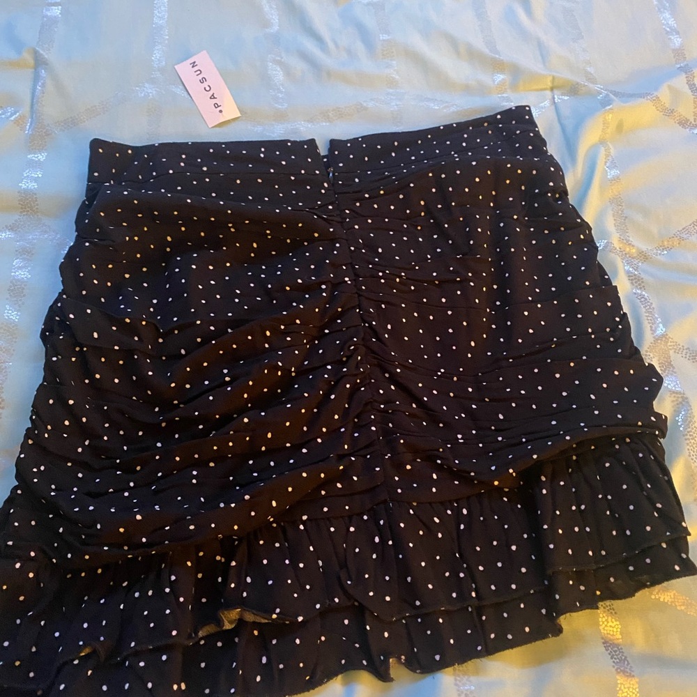 ruched ruffle skirt - Picture 2 of 3